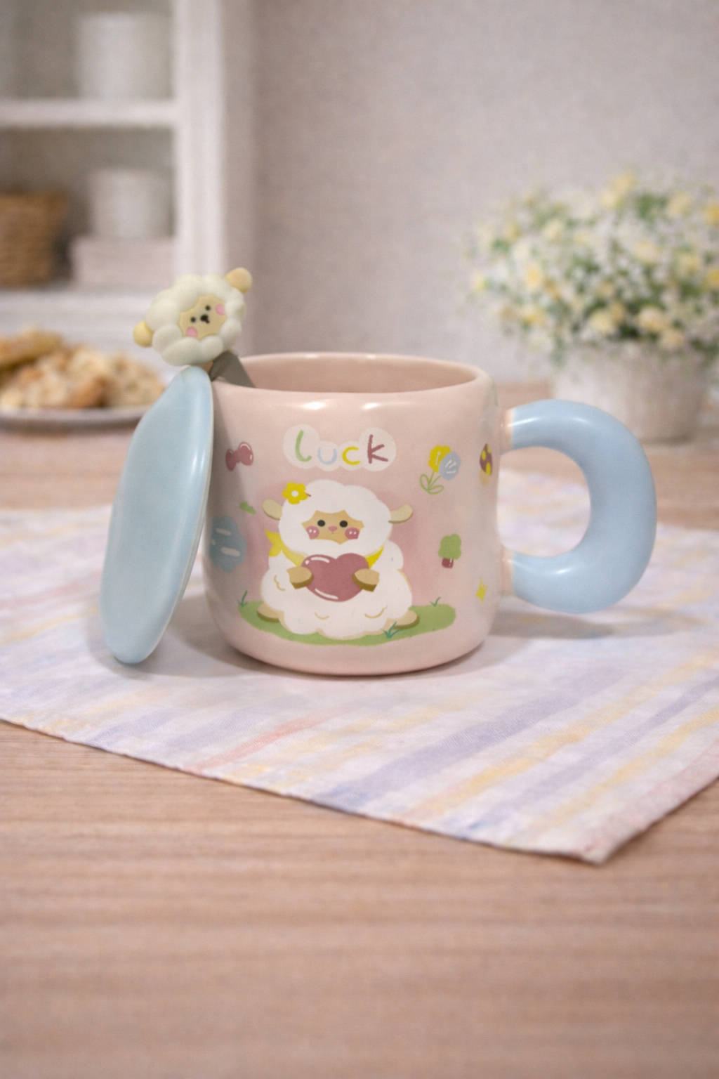 Lucky Sheep porcelain Mug with Lid